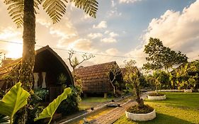 Umah lumbung bedugul